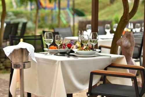 6ato Hotel & Spa