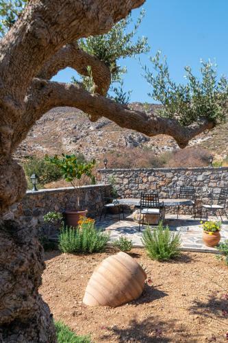 Hostal Yiannis Retreat