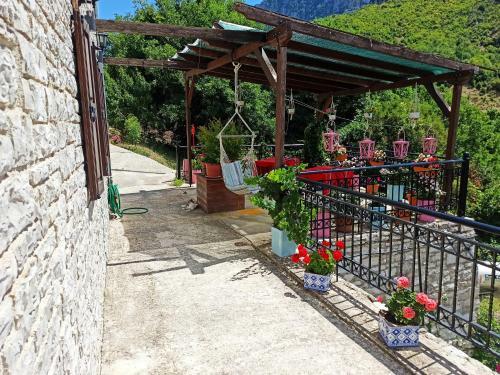 Hostal Foris House