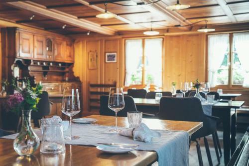 Posada Gasthof Krone Blatten