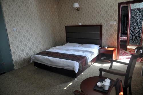 Ruilong Business Hotel