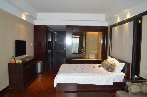 Lao Cuo Zhai Ren Apartment