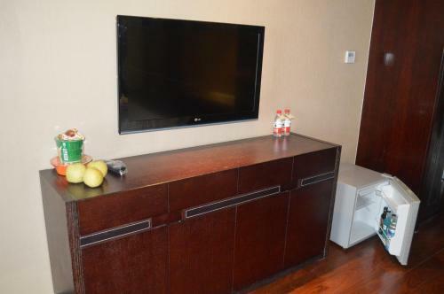 Lao Cuo Zhai Ren Apartment