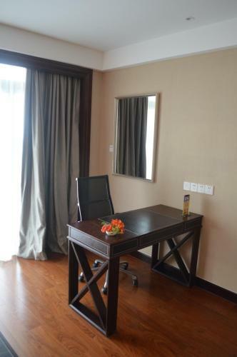 Lao Cuo Zhai Ren Apartment