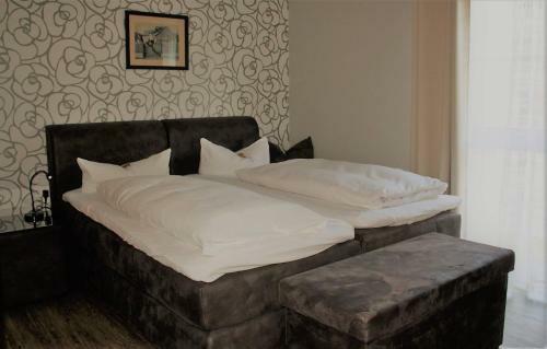 Hotel Sch�ne Aussicht