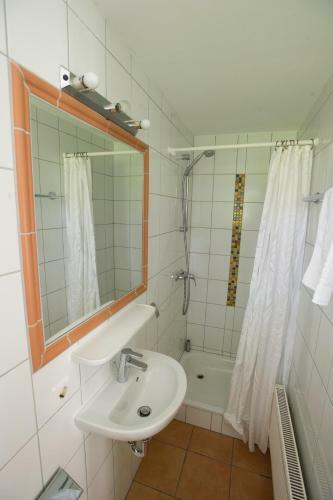 Hotel Euro Inn - Hostel