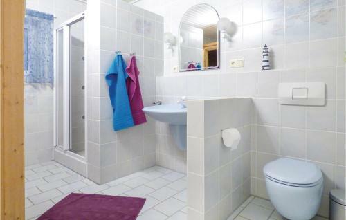 Two-bedroom Apartment In Zweifelscheid