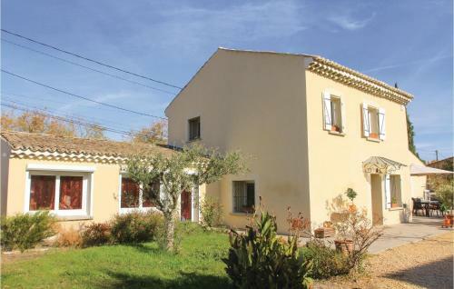 Five-bedroom Holiday Home In Bollene