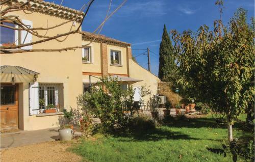 Five-bedroom Holiday Home In Bollene