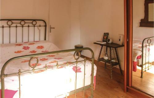 Five-bedroom Holiday Home In Bollene