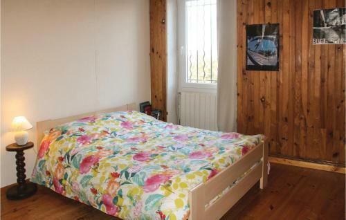 Five-bedroom Holiday Home In Bollene