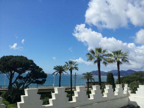 Hostal Villa Belle Rive