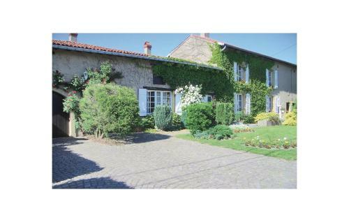One-bedroom Holiday Home In Chemery Les Deux