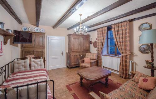 One-bedroom Holiday Home In Chemery Les Deux