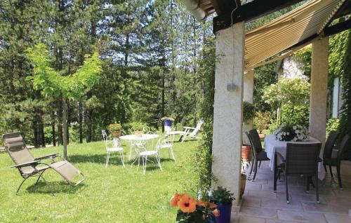 Three-bedroom Holiday Home In Eyguians