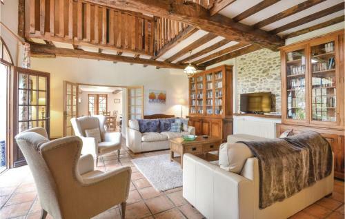 Five-bedroom Holiday Home In Lichos