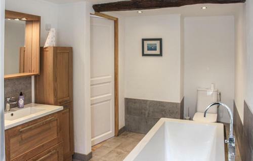 Five-bedroom Holiday Home In Lichos