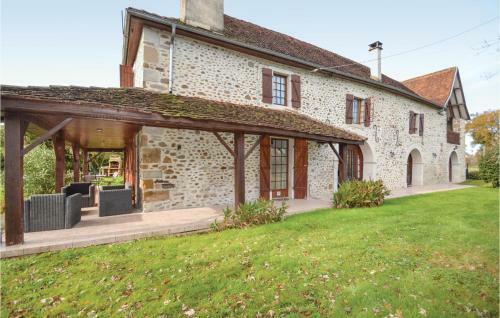 Five-bedroom Holiday Home In Lichos