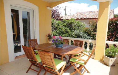 Five-bedroom Holiday Home In Valmascle