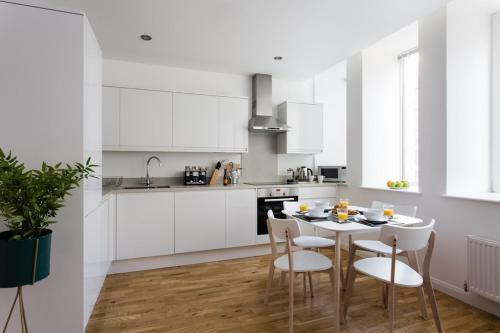 Croydon Apartments By Flying Butler