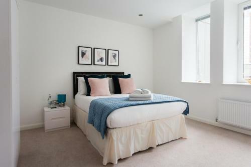 Croydon Apartments By Flying Butler