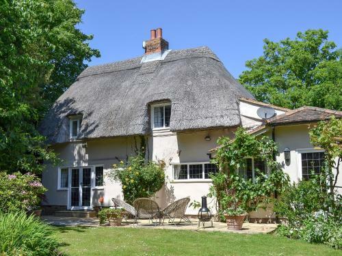 How Wood Cottage