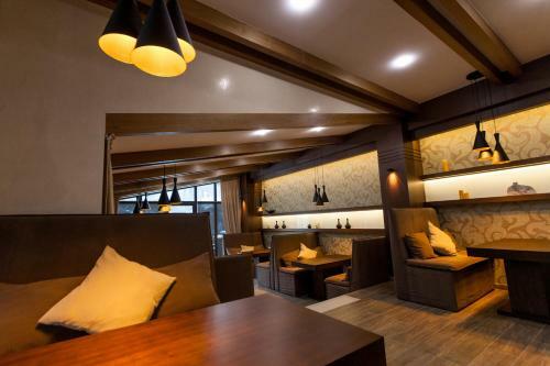 Villa Crystal Town House