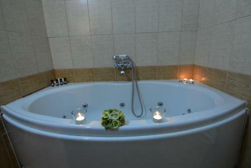 Hostal Xenios Zeys (?????? ????)