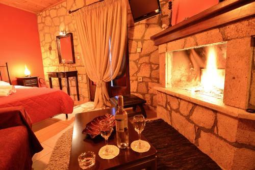 Hostal Xenios Zeys (?????? ????)