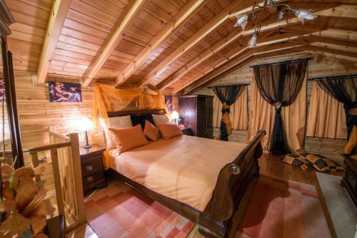 Hostal Dryades Suites