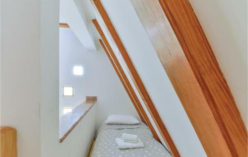 Three-bedroom Holiday Home In Gracac