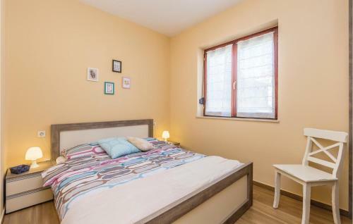 Three-bedroom Holiday Home In Gostinjac