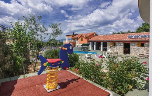 Three-bedroom Holiday Home In Krusevo