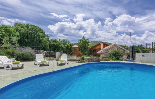 Three-bedroom Holiday Home In Krusevo