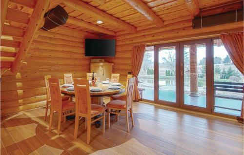 Three-bedroom Holiday Home In Kelemen