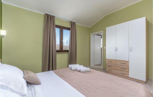 Three-bedroom Holiday Home In Katun