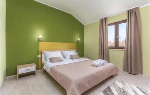 Three-bedroom Holiday Home In Katun