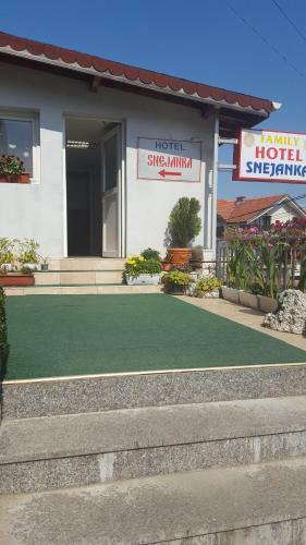 Snejanka Family Hotel