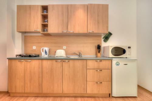 Pmg Apartments In Oasis Complex