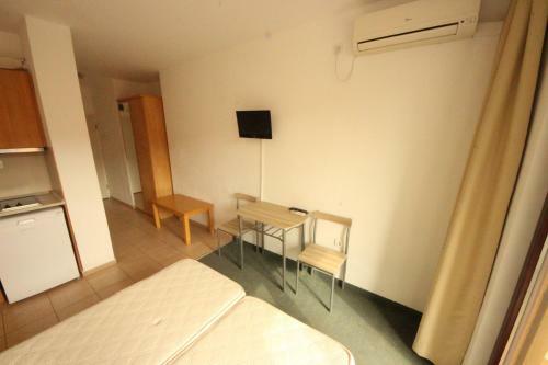 Menada Ravda Apartments