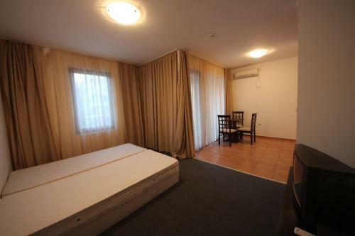 Menada Ravda Apartments