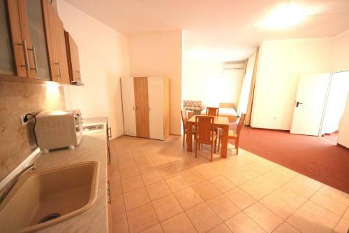 Menada Ravda Apartments