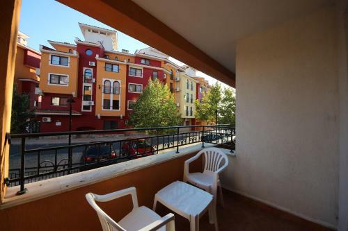 Menada Ravda Apartments