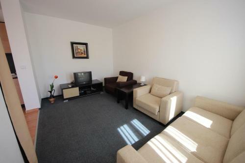 Menada Ravda Apartments