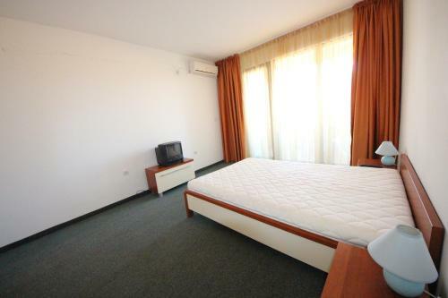 Menada Ravda Apartments