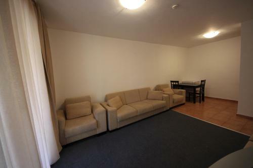 Menada Ravda Apartments