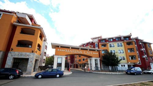 Menada Ravda Apartments