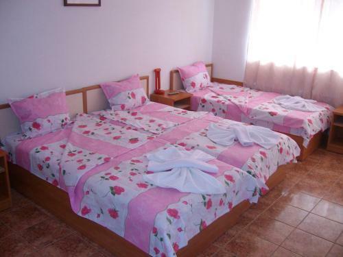 Hostal Guest House Petrovi