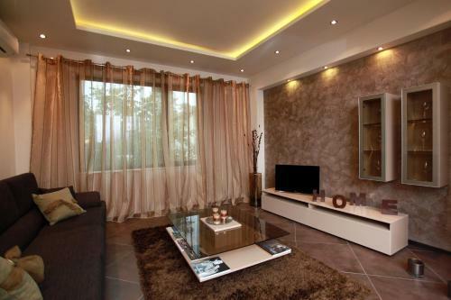Brown Cottage Apartment