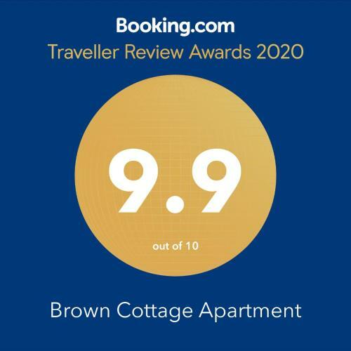 Brown Cottage Apartment